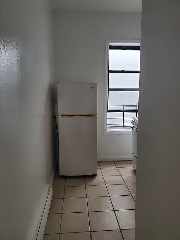 295 Broadway #4R - Photo 2 of 5