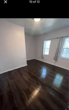 558 Manitoba Ave #1 - Photo 3 of 11