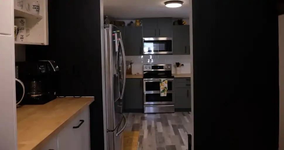 60 Clements Rd E - Photo 4 of 9