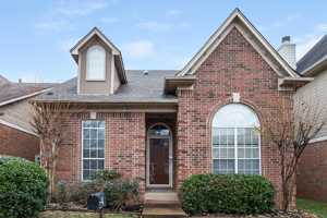 featured image of 622 Ashley Glen Cir W