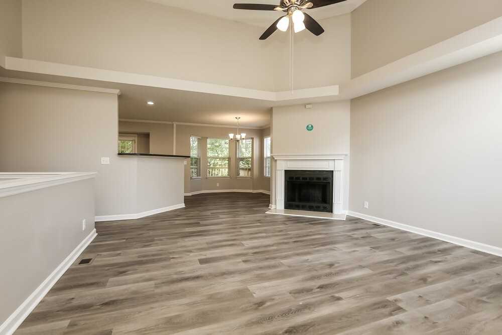 5356 Village Way - Photo 4 of 17