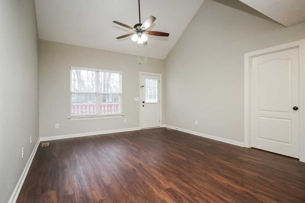 1814 Lucille Ln - Photo 5 of 17