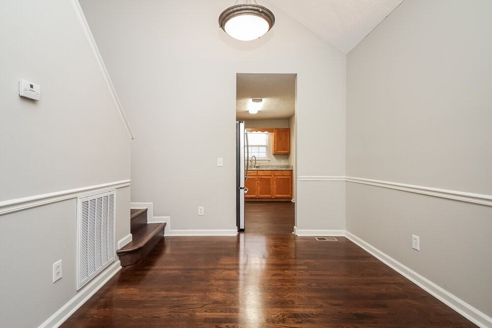 1814 Lucille Ln - Photo 6 of 17