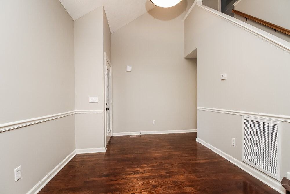 1814 Lucille Ln - Photo 7 of 17