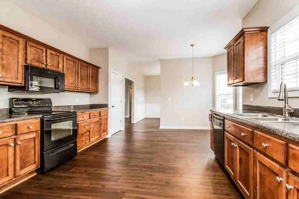 3411 Wellington Pl - Photo 6 of 16