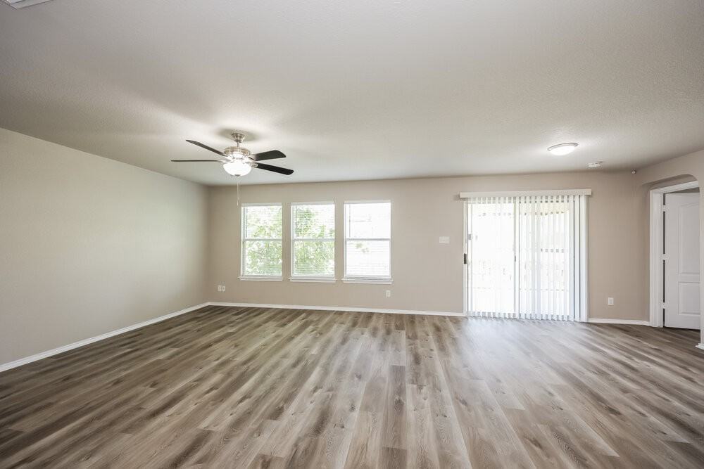 13510 Sundance Scape - Photo 3 of 16