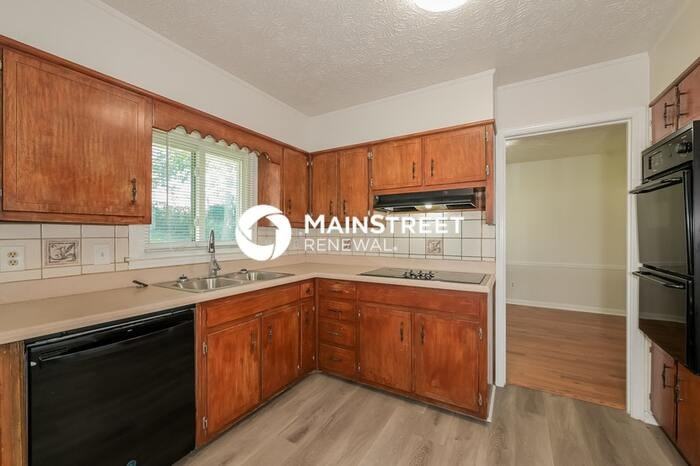 3518 Sandy Woods Ln - Photo 7 of 18