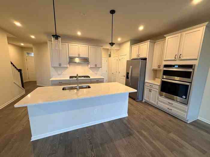 4841 Broomfield Way - Photo 5 of 29