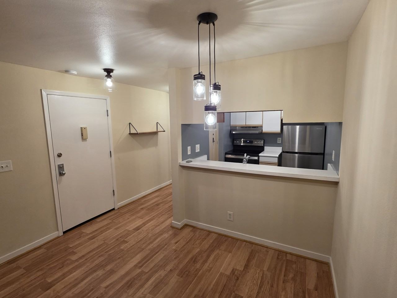 2901 Macarthur Blvd #111 - Photo 6 of 17