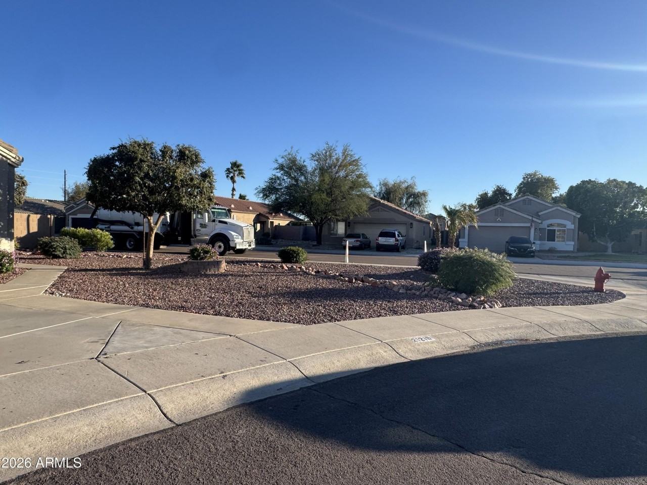 21219 N 91st Ln - Photo 3 of 50