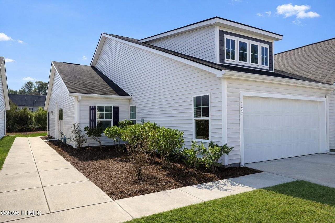 137 Dormitory Rd - Photo 2 of 37