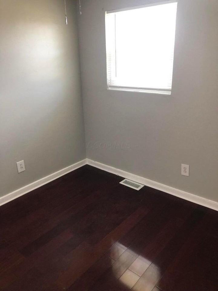 5989 Haughn Rd - Photo 4 of 6