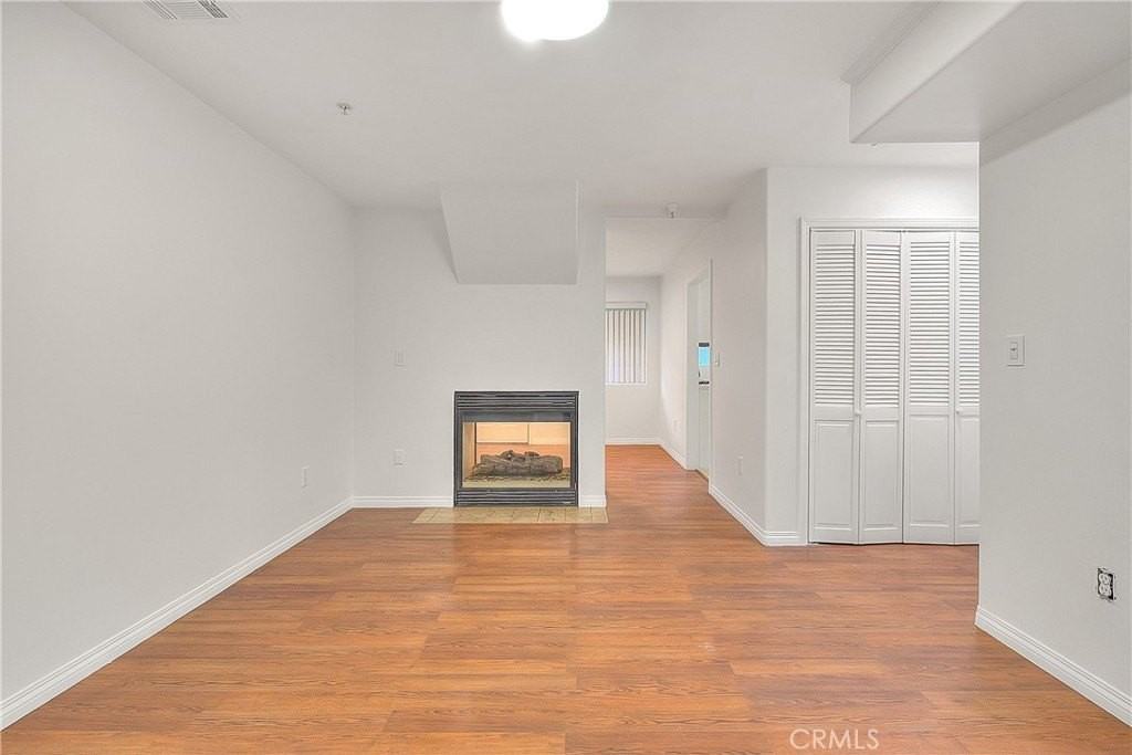 3105 Walton Ave - Photo 6 of 33