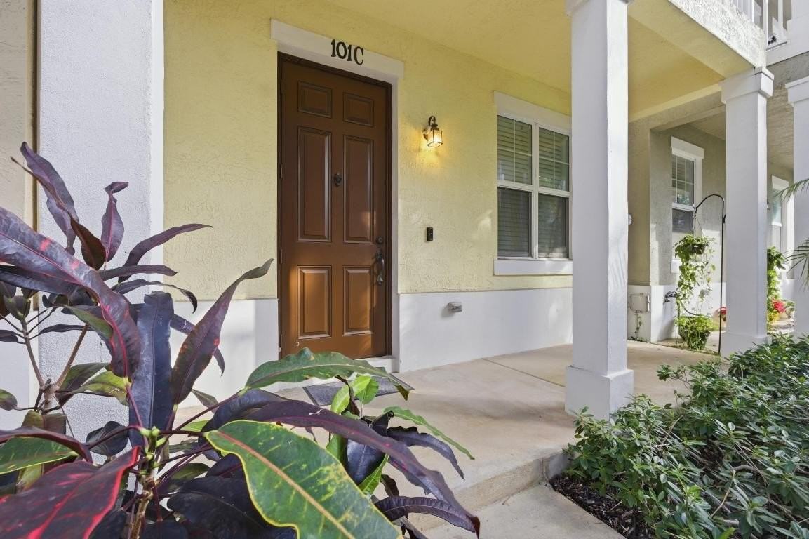 101 E Coda Cir - Photo 3 of 28