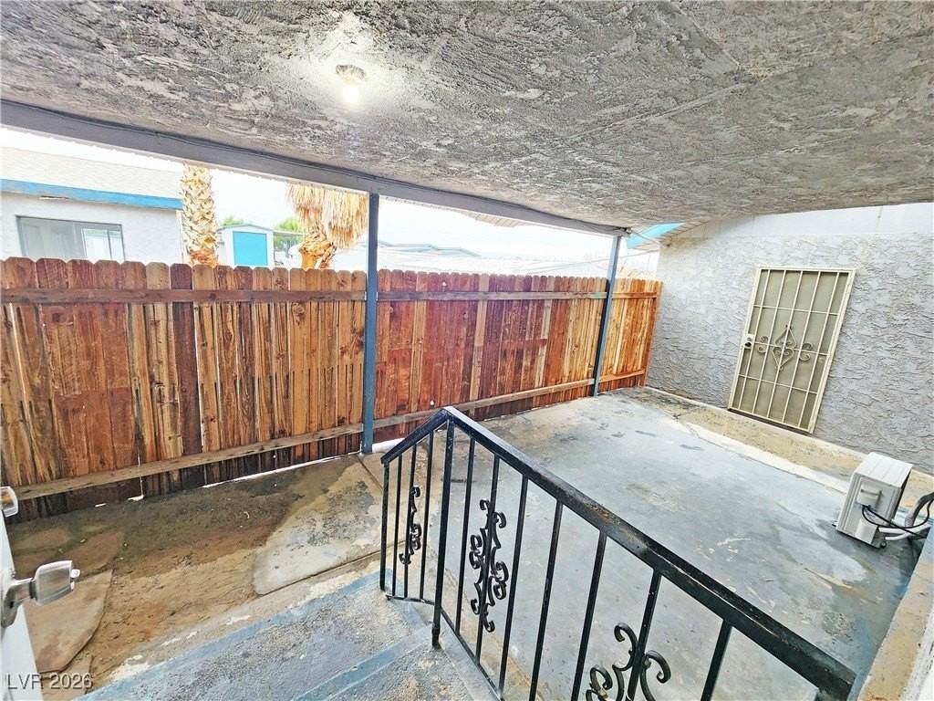 2220 W Bell Vista Ave #1 - Photo 5 of 25