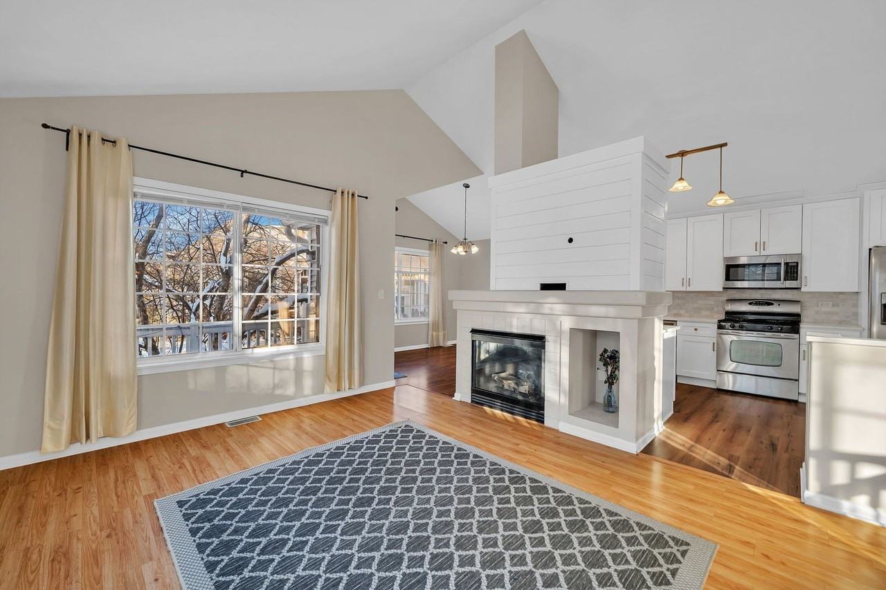 2357 Twilight Dr - Photo 6 of 33