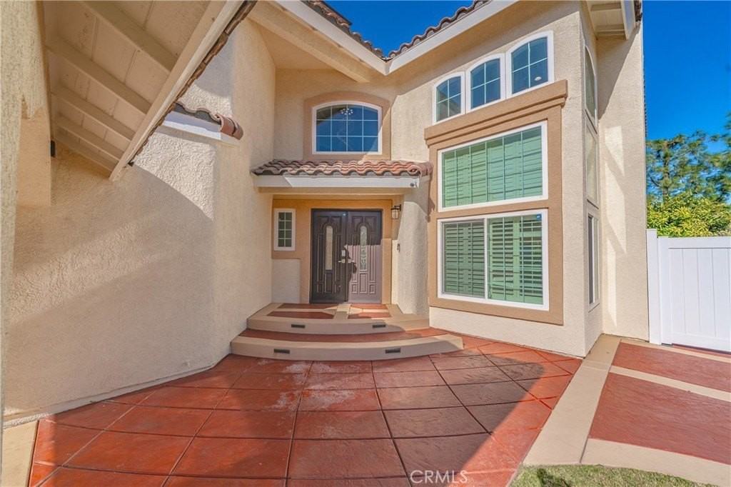 429 Somerset Cir - Photo 5 of 38