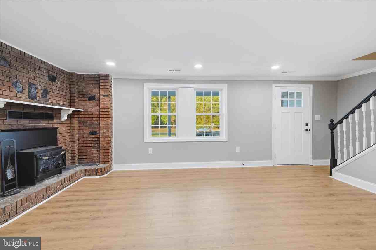 906 Washington Ave - Photo 7 of 40