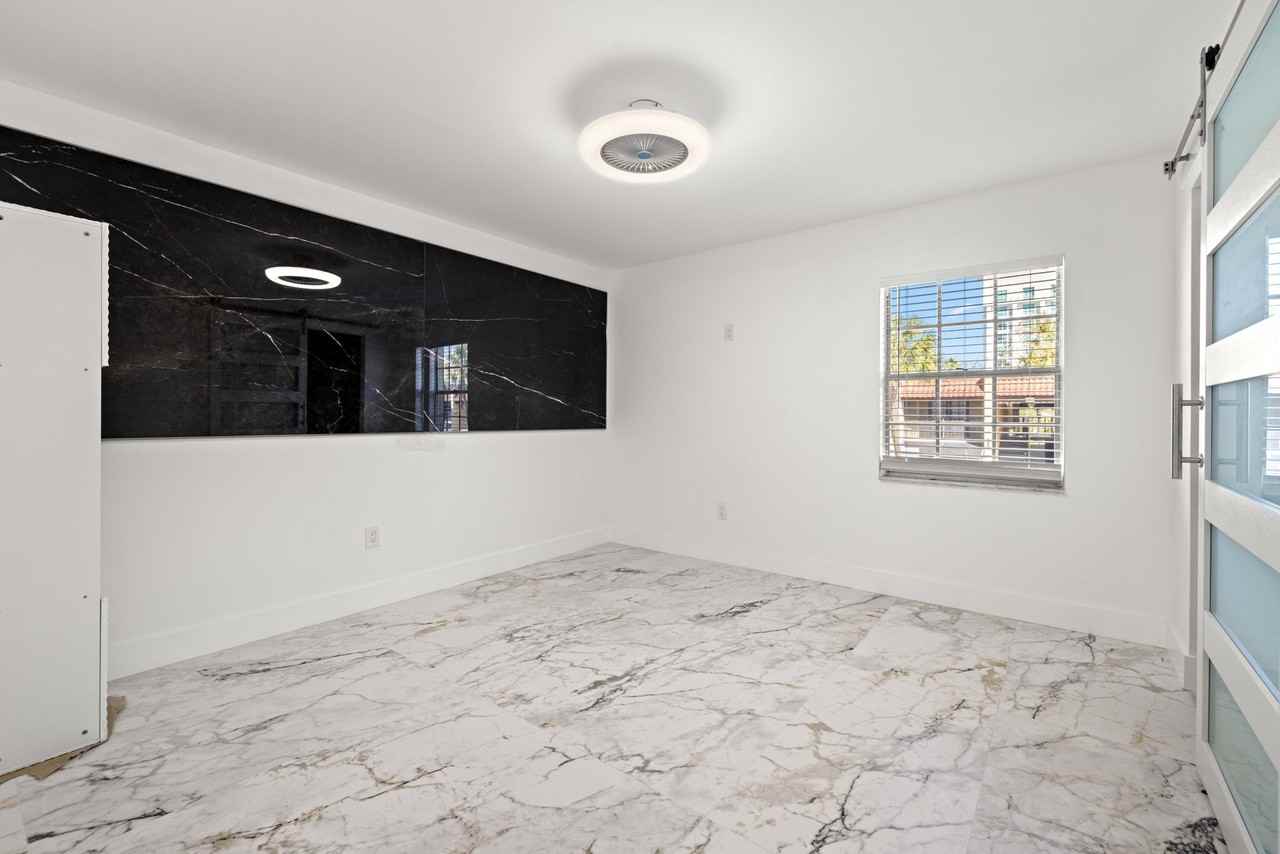 106 Alameda Ct #240 - Photo 7 of 36