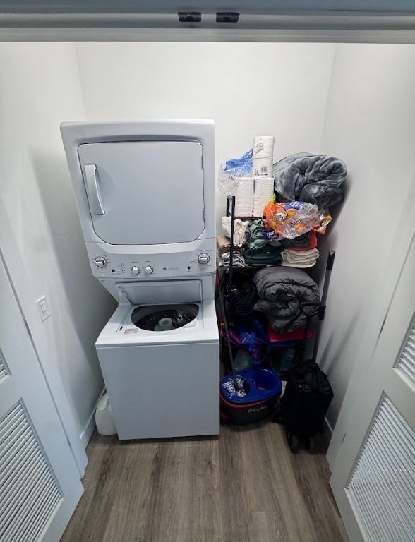 N Marine Dr & W Wilson Ave #319 - Photo 5 of 18