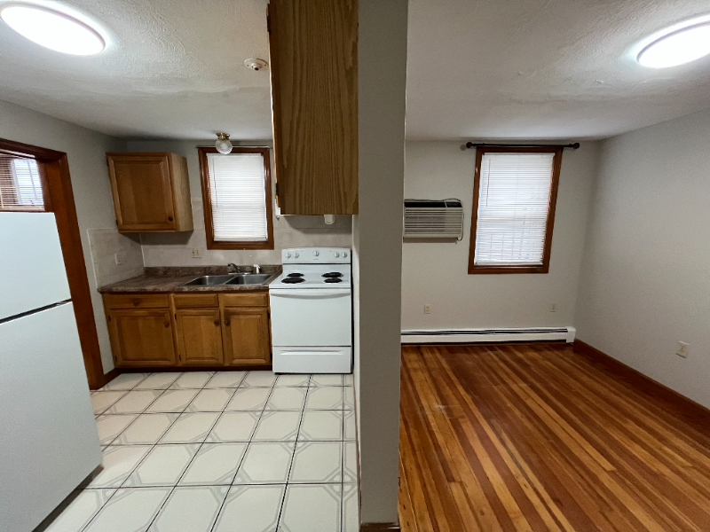 28 Clay St #6 - Photo 7 of 14