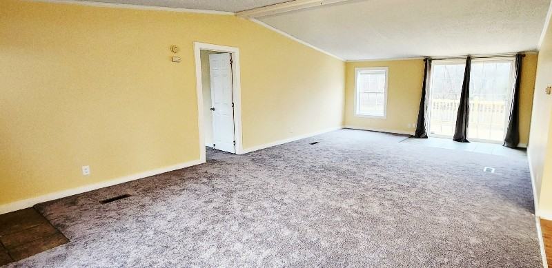 1225 Sleepy Hollow Rd - Photo 7 of 20