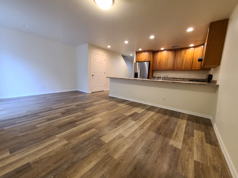 310 Se L St - Photo 6 of 13