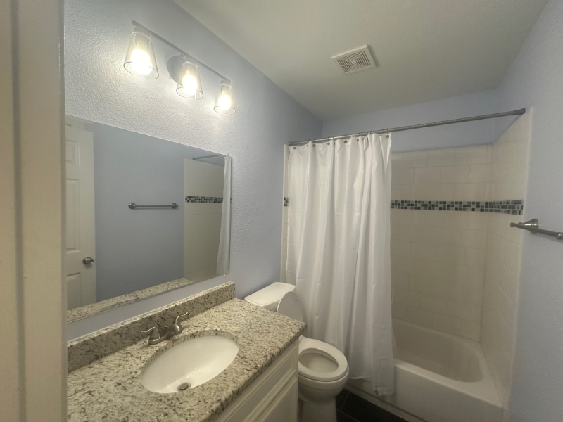 13205 Bourbon St - Photo 5 of 8