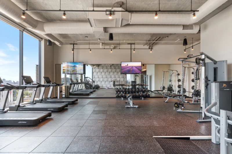 1041 W Van Buren St - Photo 7 of 11