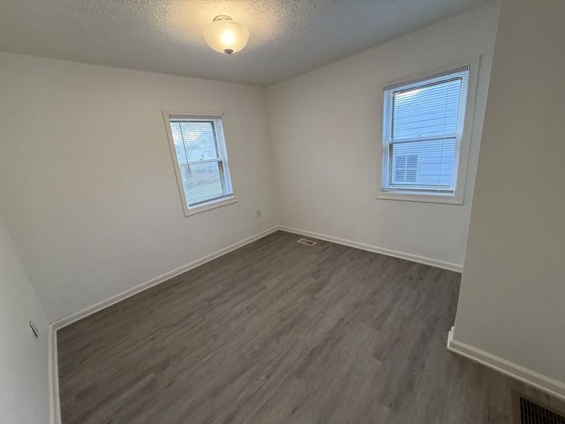 3110 Vine St - Photo 3 of 16