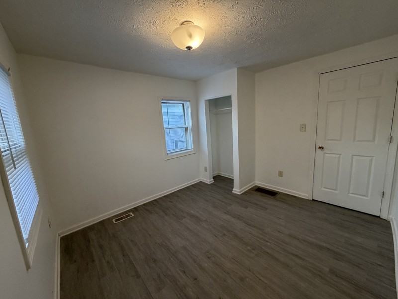 3110 Vine St - Photo 4 of 16