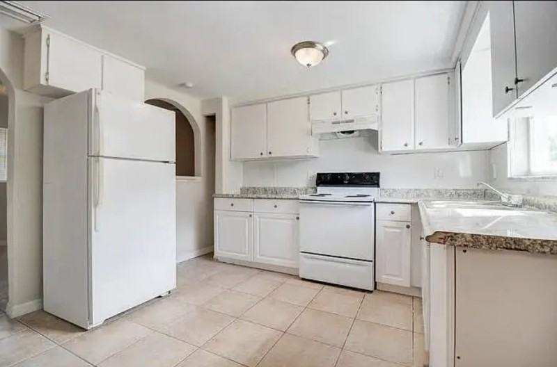 9311 Loras St #B - Photo 2 of 8