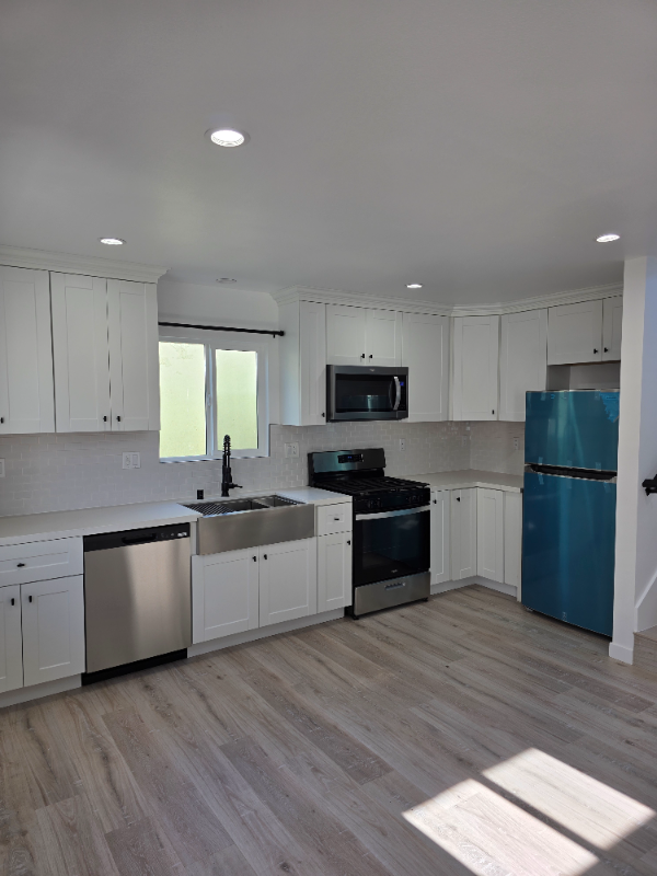 2895 Canal Ave #A - Photo 2 of 12