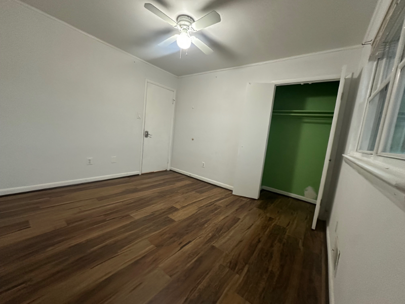 Barrett Pl - Photo 2 of 14