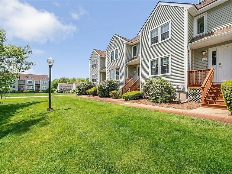 31 Patrick Rd - Photo 2 of 20