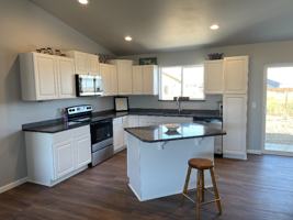 featured image of 532 Scenic Loop