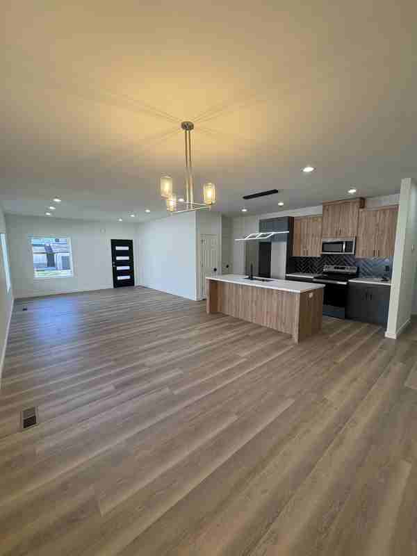 2601 N Prospect Ave - Photo 3 of 15