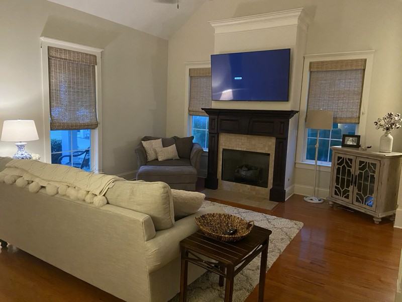 1002 Mitchell Ln - Photo 4 of 9