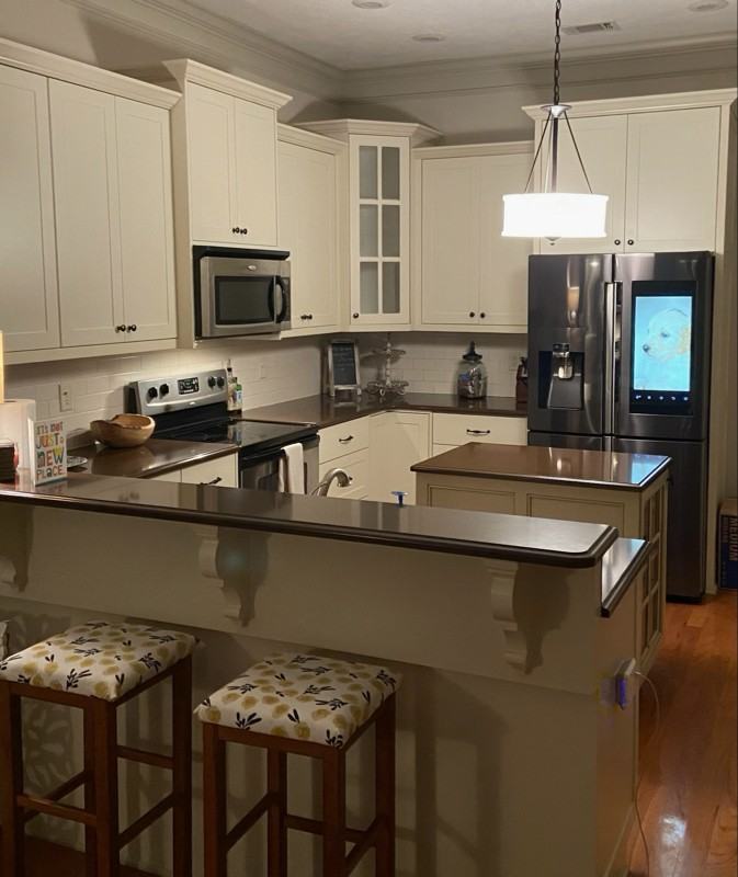 1002 Mitchell Ln - Photo 5 of 9