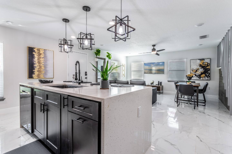 1414 E Harding St - Photo 4 of 11