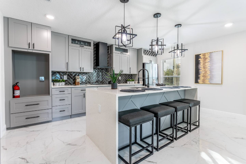 1414 E Harding St - Photo 5 of 11