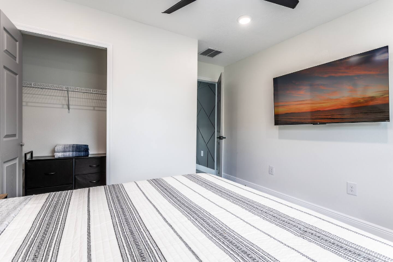 1414 E Harding St - Photo 3 of 20