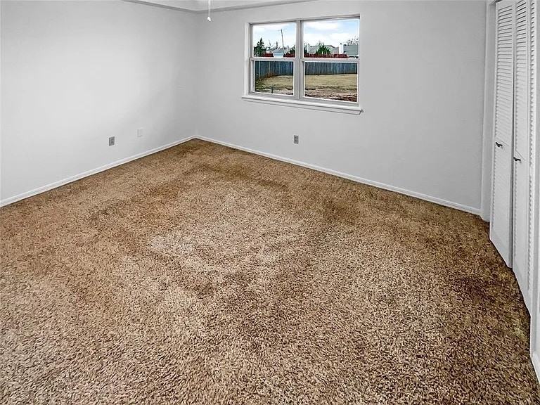 10217 S Hillcrest Dr, Oklahoma City, Ok #710 - Photo 4 of 5