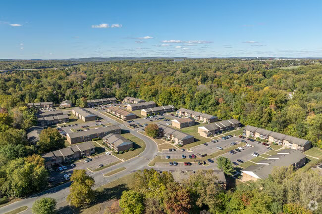 1913 Country Ln #501 - Photo 2 of 17