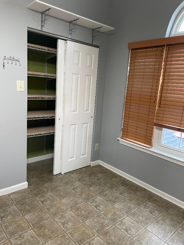 366 Independence Dr - Photo 4 of 13