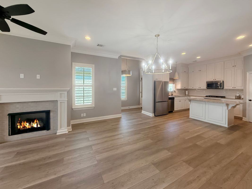 1256 Deer Park Ct - Photo 2 of 13