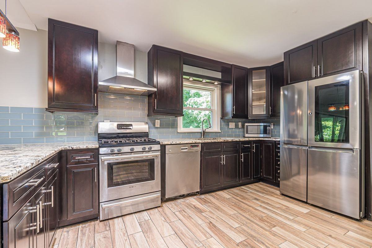 1574 Old Spring House Ln - Photo 7 of 47