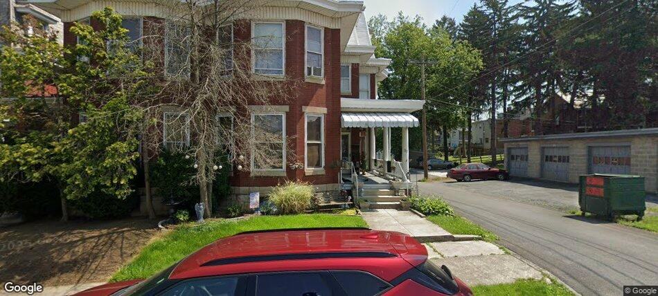 33 W Commerce St #1B