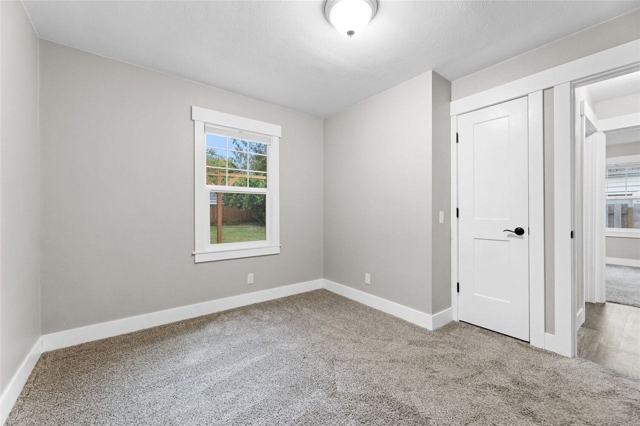 6410 S D St #6410SDST - Photo 2 of 14