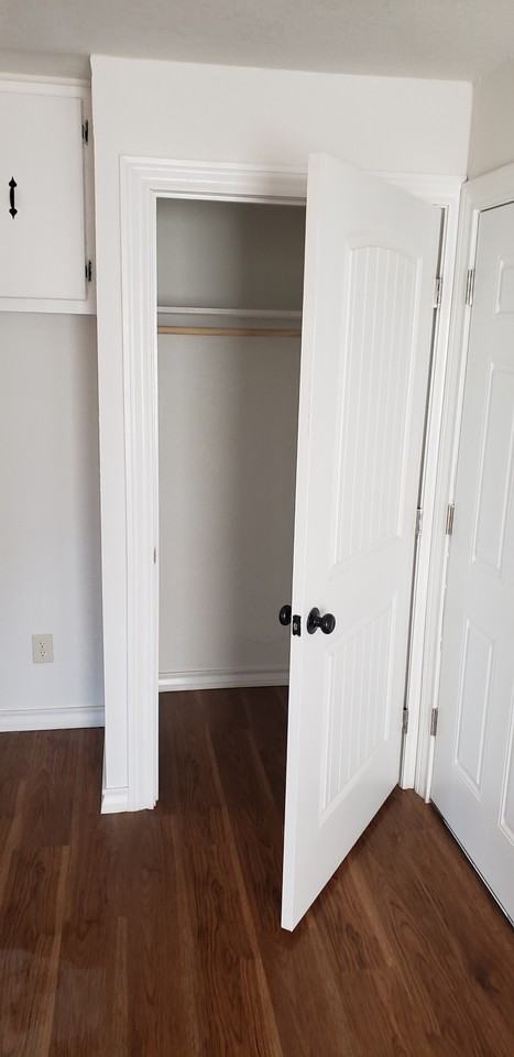 2401 Avenue H #AVEH - Photo 2 of 22